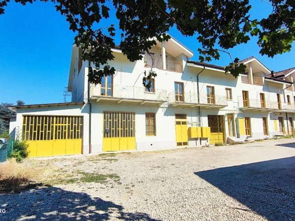 appartamento in vendita a Diano d'Alba in zona Ricca