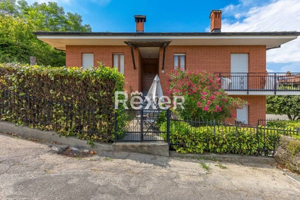 casa indipendente in vendita a Diano d'Alba
