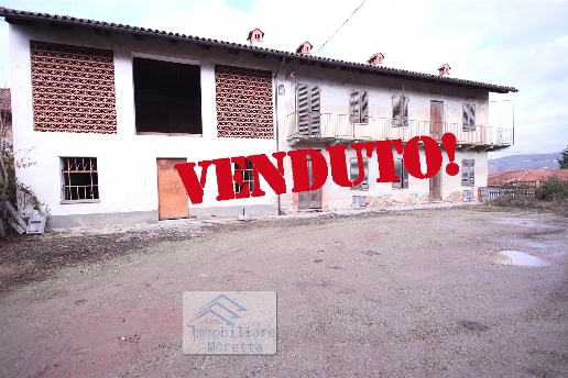 casa indipendente in vendita a Diano d'Alba in zona Ricca