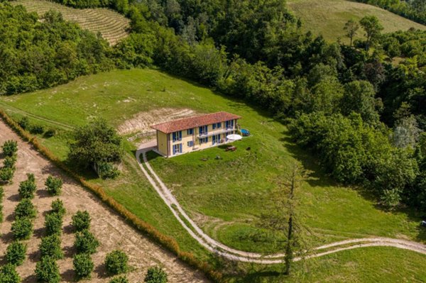 casa indipendente in vendita a Dogliani