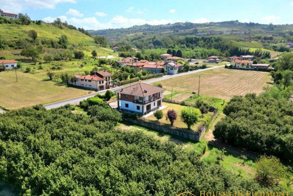 casa indipendente in vendita a Dogliani