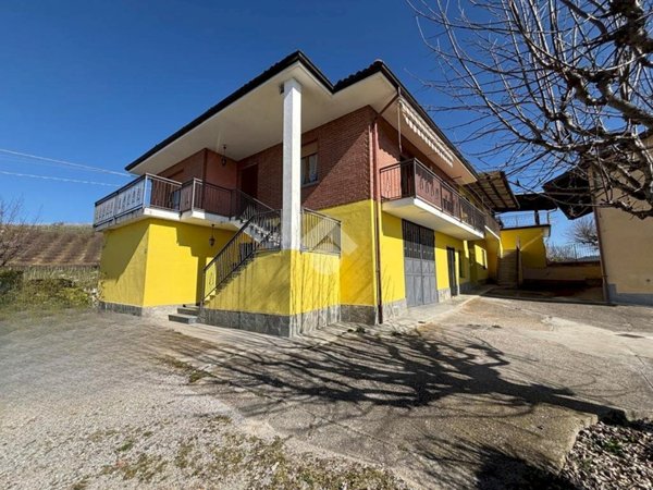 casa semindipendente in vendita a Dogliani