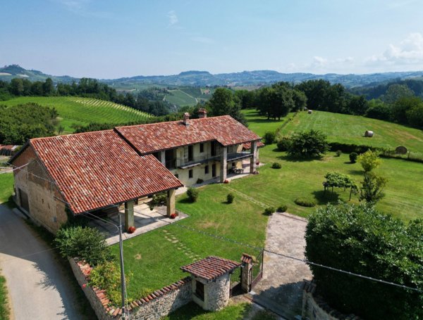casa indipendente in vendita a Dogliani