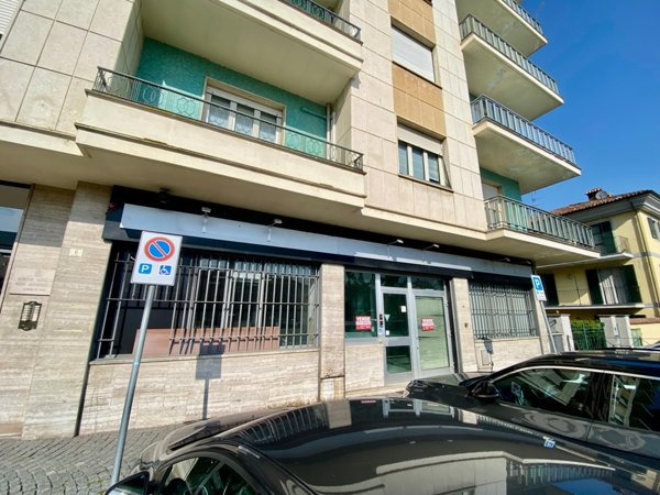 negozio in vendita a Dogliani