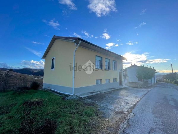 casa indipendente in vendita a Dogliani
