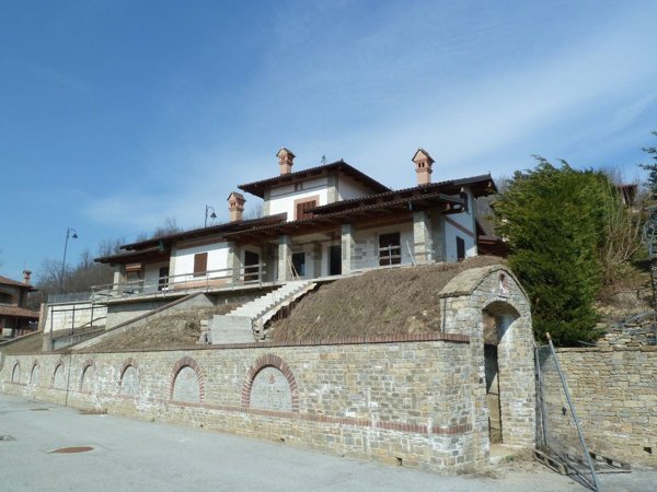 casa indipendente in vendita a Dogliani