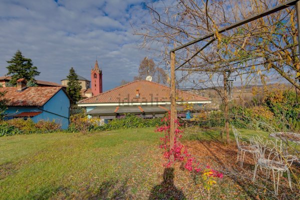 casa indipendente in vendita a Dogliani