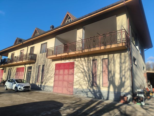 casa indipendente in vendita a Dogliani