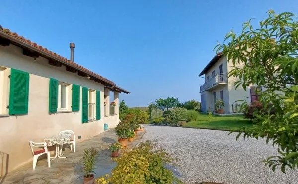 casa indipendente in vendita a Dogliani