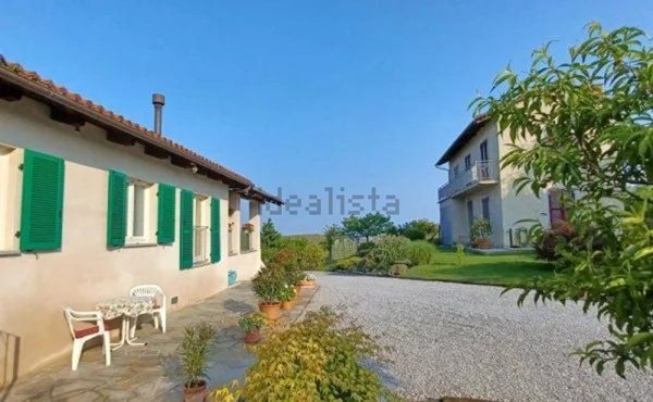 casale in vendita a Dogliani