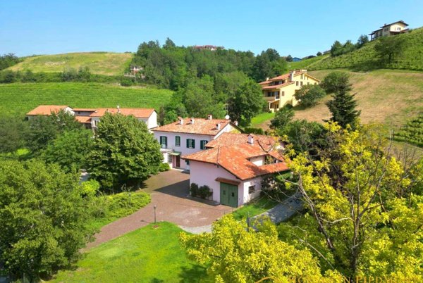 casa indipendente in vendita a Dogliani