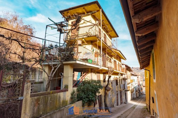casa indipendente in vendita a Dogliani