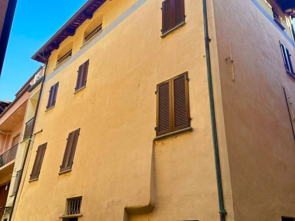 intera palazzina in vendita a Dogliani
