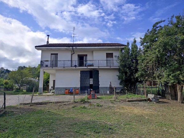 casa indipendente in vendita a Dogliani
