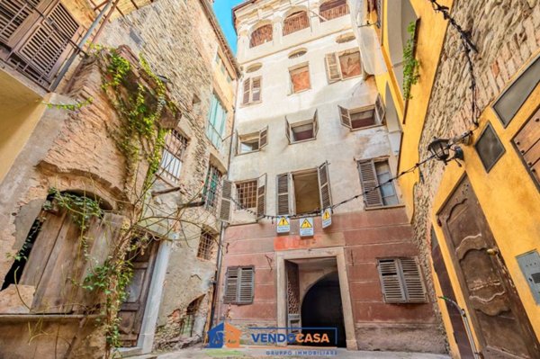 casa indipendente in vendita a Dogliani