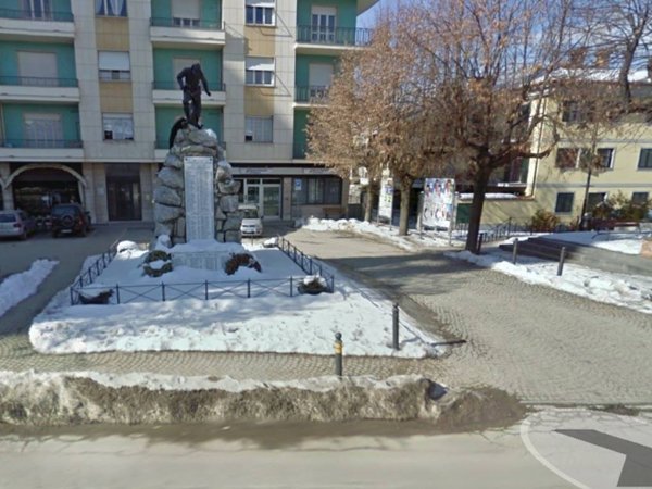 negozio in vendita a Dogliani