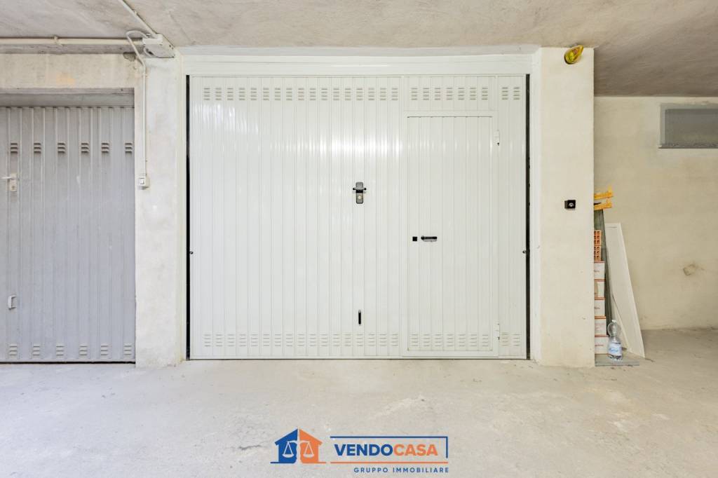 negozio in vendita a Dogliani