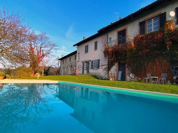 casale in vendita a Dogliani