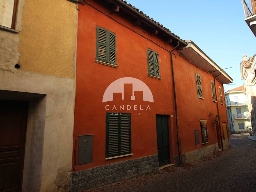 casa indipendente in vendita a Dogliani