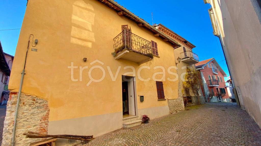 casa indipendente in vendita a Dogliani