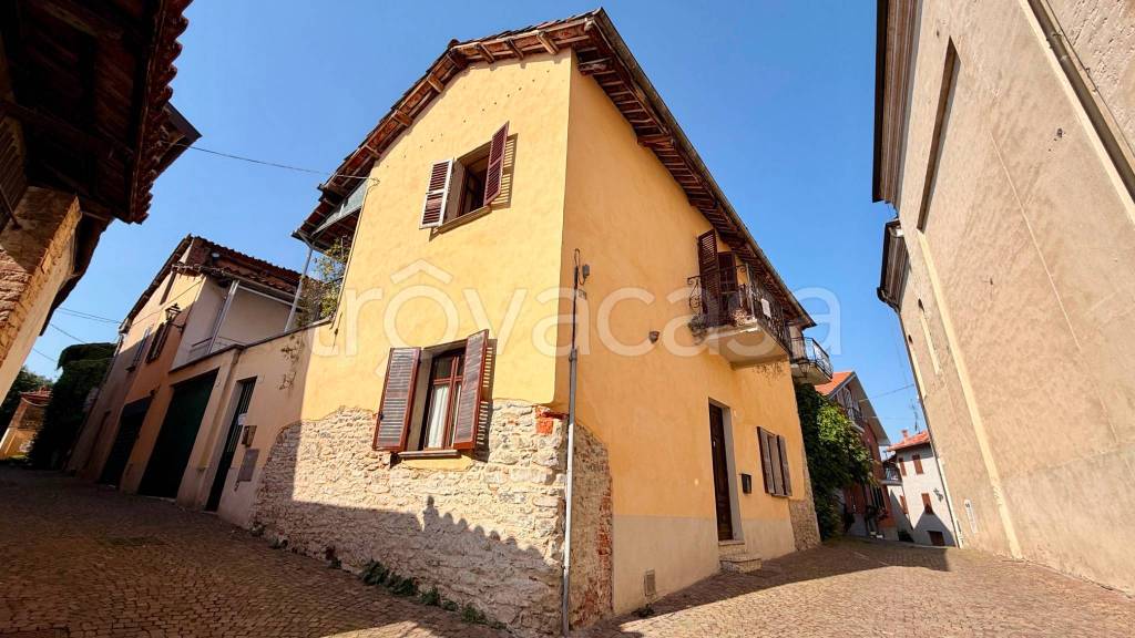 casa indipendente in vendita a Dogliani