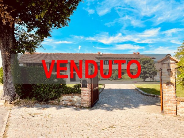 casale in vendita a Dogliani