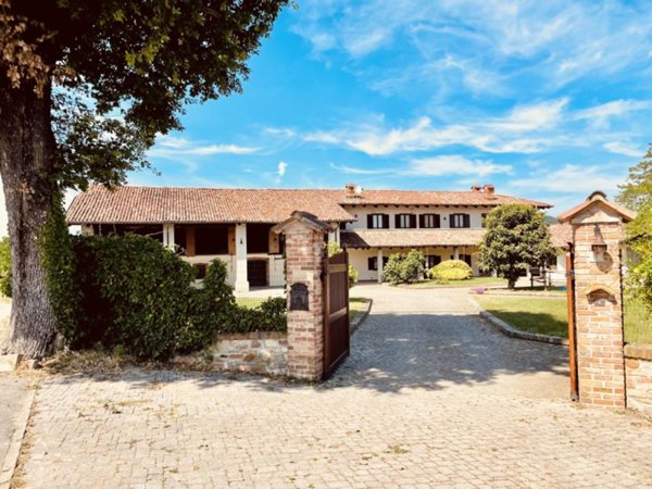 casa indipendente in vendita a Dogliani