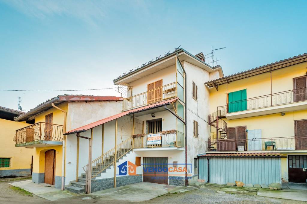 casa indipendente in vendita a Dogliani