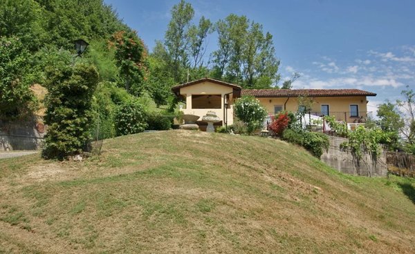casale in vendita a Dogliani