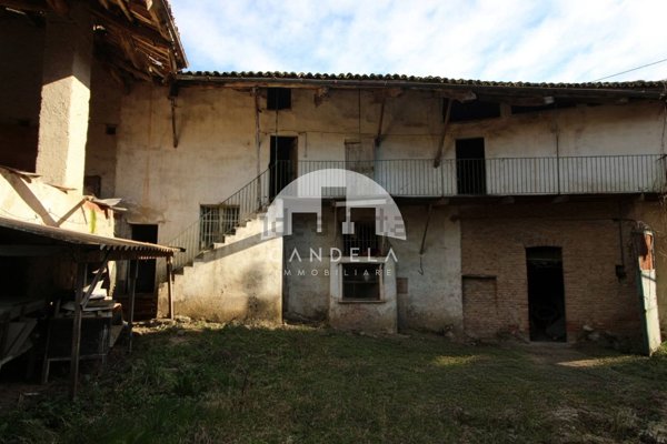 casale in vendita a Dogliani
