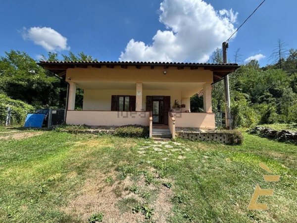 casa indipendente in vendita a Dogliani