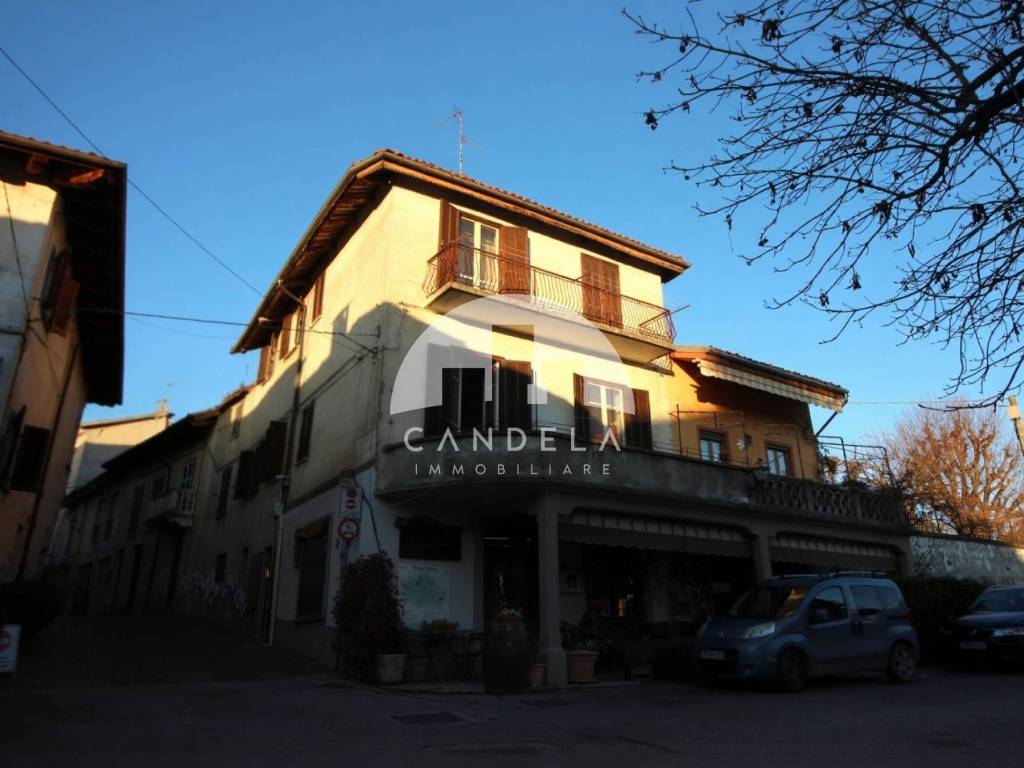 casa indipendente in vendita a Dogliani