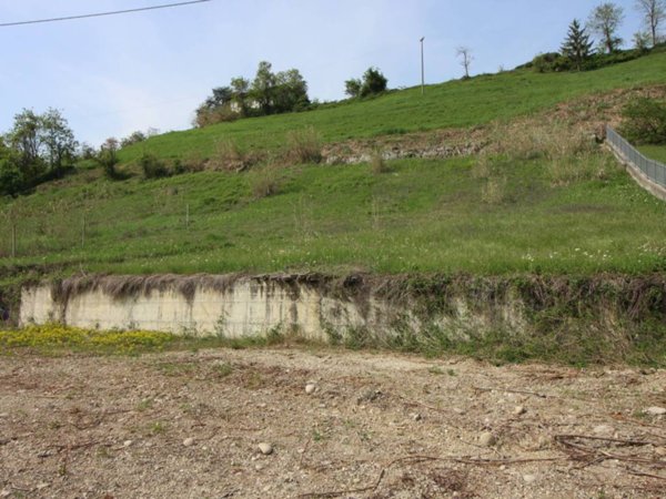 terreno edificabile in vendita a Dogliani