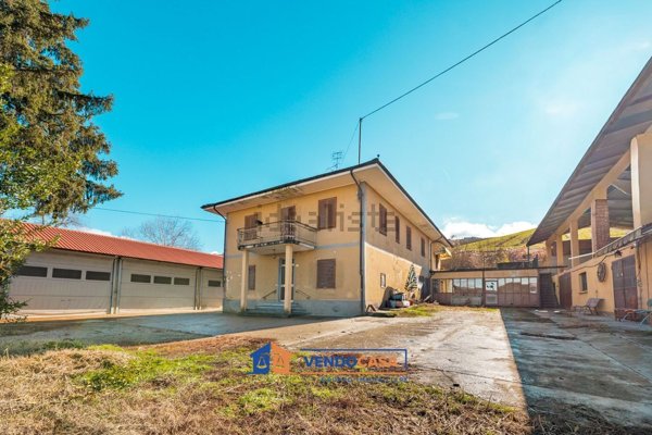 casa indipendente in vendita a Dogliani