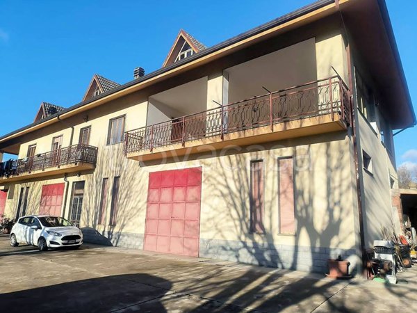 casa indipendente in vendita a Dogliani