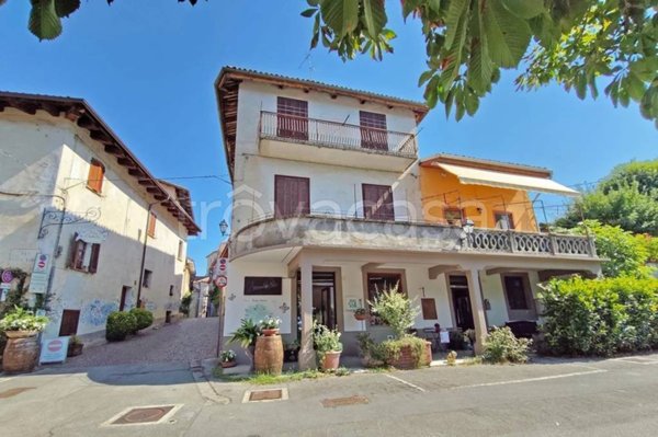casa indipendente in vendita a Dogliani