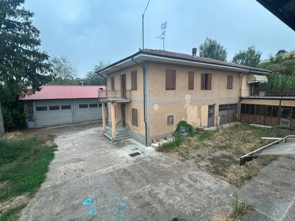 casa indipendente in vendita a Dogliani