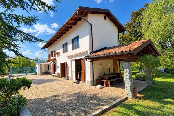 casa indipendente in vendita a Dogliani
