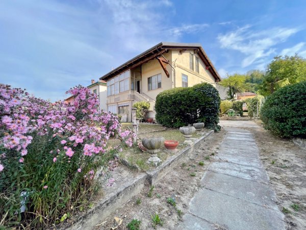 casa indipendente in vendita a Dogliani