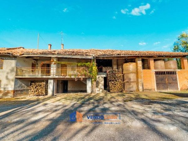 casale in vendita a Dogliani