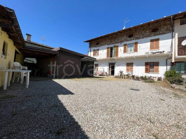 casa indipendente in vendita a Dronero in zona Pratavecchia