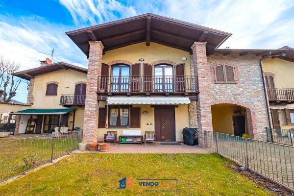 casa indipendente in vendita a Dronero