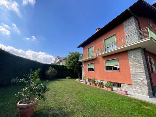 casa indipendente in vendita a Dronero