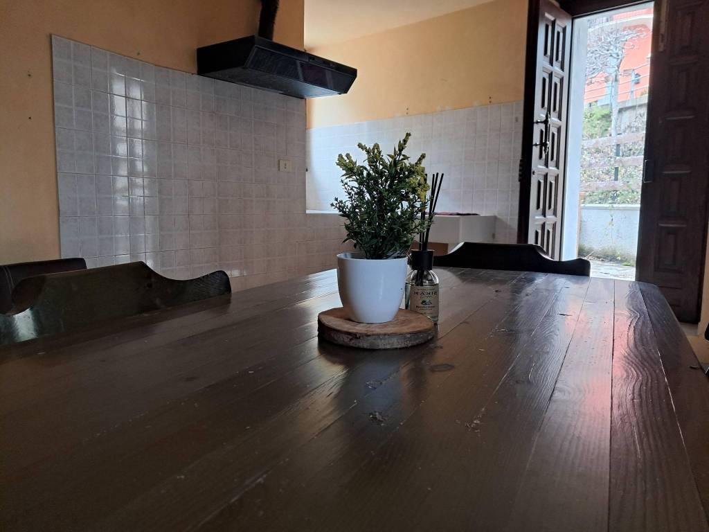 casa indipendente in vendita a Dronero in zona Tetti