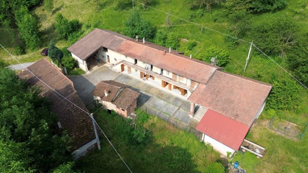 casa indipendente in vendita a Dronero