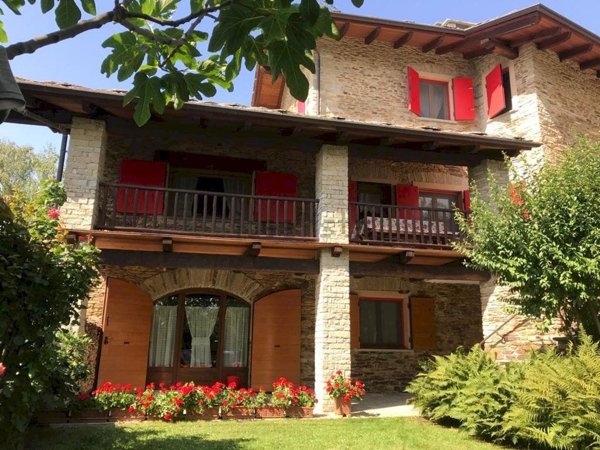 casa indipendente in vendita a Dronero