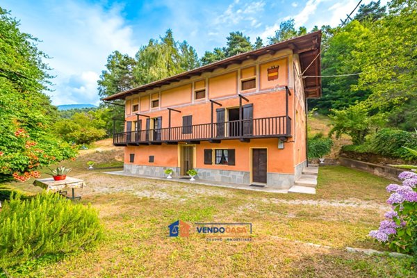 casa indipendente in vendita a Dronero