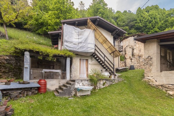 casa indipendente in vendita a Dronero