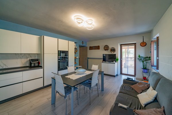casa indipendente in vendita a Dronero