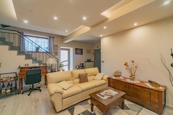 casa indipendente in vendita a Dronero